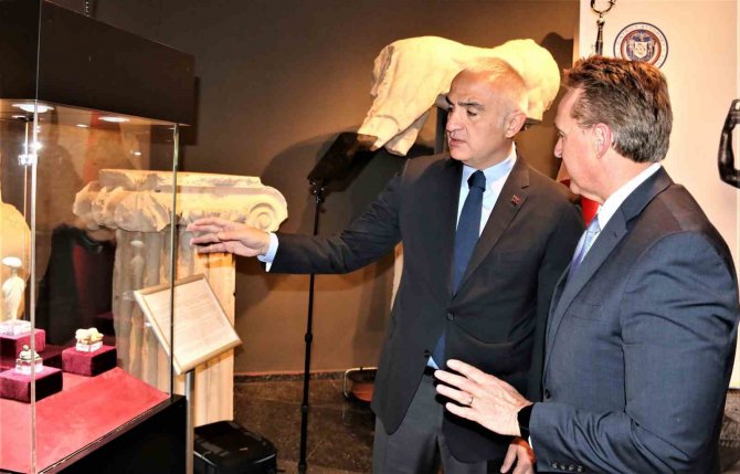 Bakan Ersoy: "Abd İle Yapılan Protokol Gereği Yurt Dışına Kaçırılan Eserler Alıcı Bulamaz Hale Geldi"