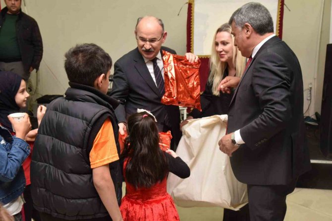 İ̇zmir Vakıflar Bölge Müdürlüğü’nden Manisa’da 850 Kişilik İftar