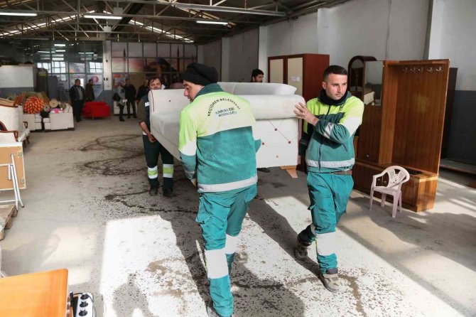 Keçiören Belediyesinden Bin 500 Aileye Eşya Desteği Ve Taşınma Hizmeti