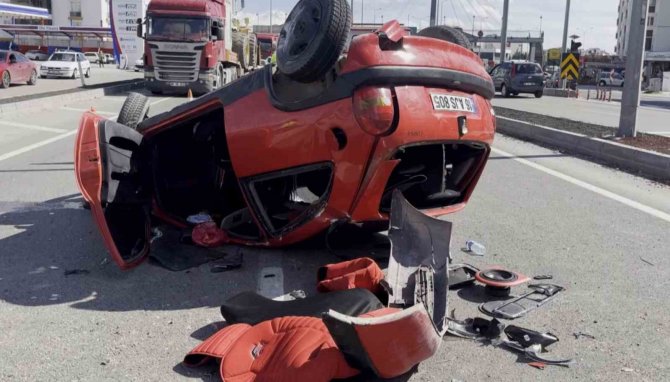 Takla Atan Otomobilden Burnu Bile Kanamadan Kurtuldu
