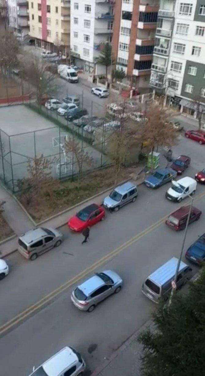 Hisse Devrinde Anlaşamadığı Ortağına Sokak Ortasından Kurşun Yağdırdı: 1 Ölü