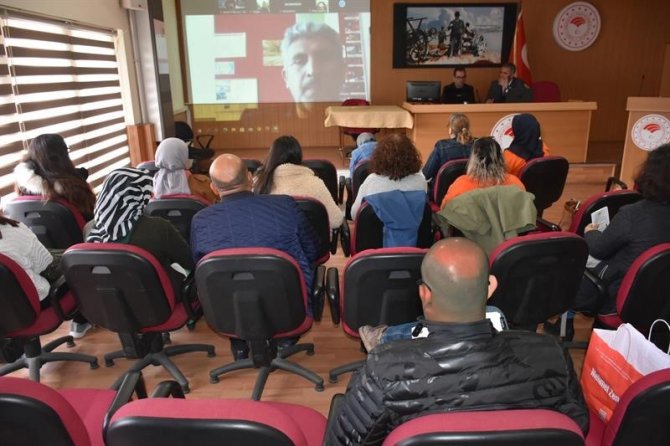 Aydınlı Üreticilere ’Kuşkonmaz Yetiştiriciliği’ Eğitimi Verildi