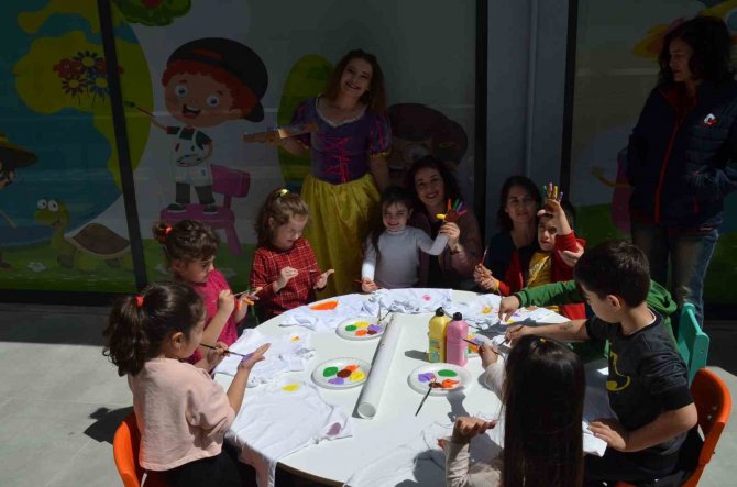 Didim’de Sevgi Dili Atölyesi’nde ’Otizm Farkındalığı’ Etkinliği Düzenlendi