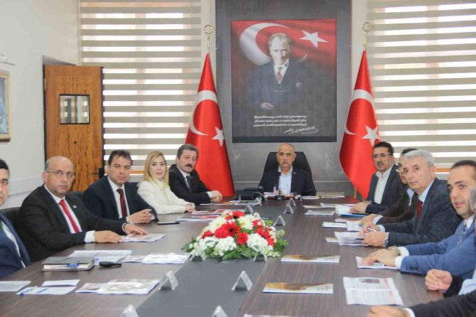 Kirişci, Bakanlığına Bağlı Müdürlüklerden Brifing Aldı