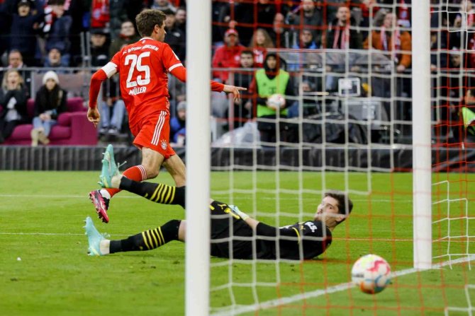 Bayern Münih Yeni Hocasıyla Liderliği Devraldı