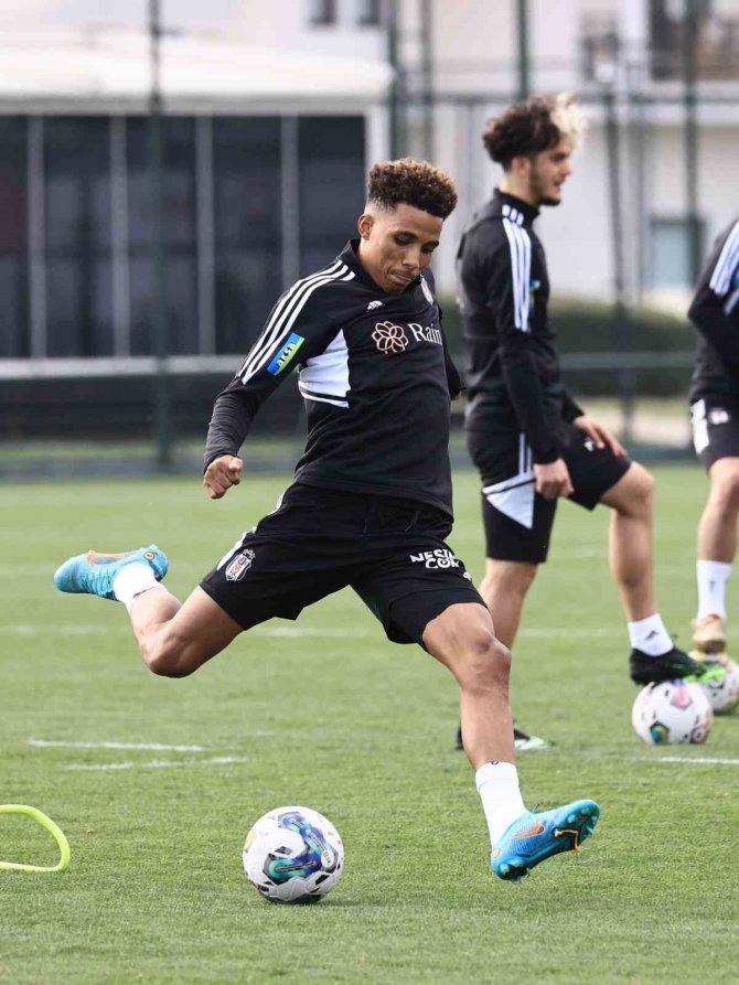 Beşiktaş, Fenerbahçe Maçı Hazırlıklarını Tamamladı