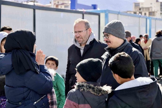 Vali Kızılkaya Her Fırsatta Elbistan Halkı İle Bir Araya Geliyor
