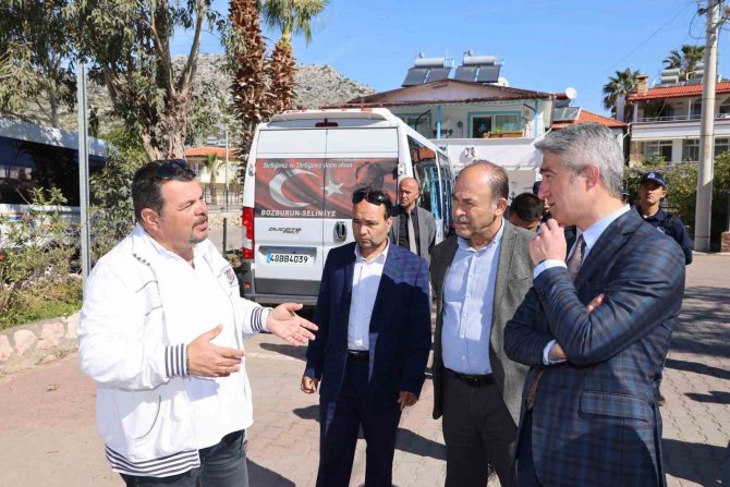 Marmaris Belediye Başkanı Oktay, Bozburun’da Vatandaşlarla Bir Araya Geldi