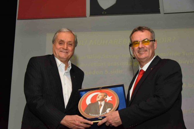 ’Bilinmeyen Yönleri İle 102. Yılında 2. İ̇nönü Muharebesi’ Konulu Konferans