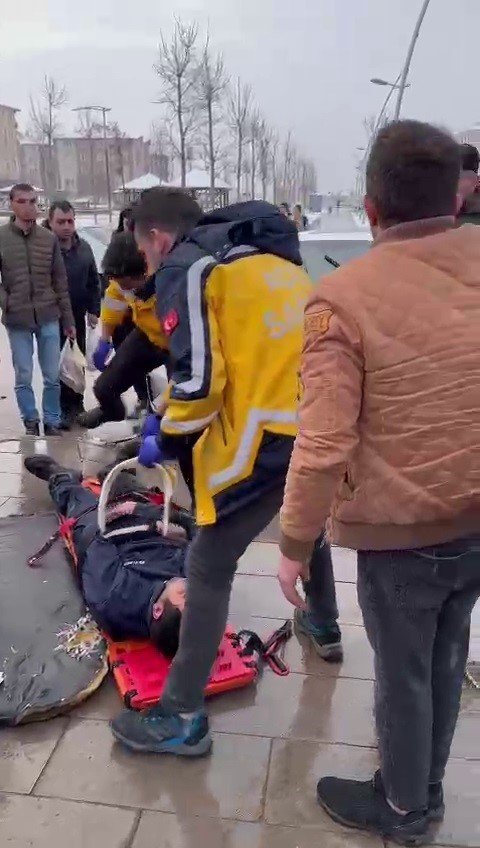Erzurum’da Buzlanma Kazalara Neden Oldu
