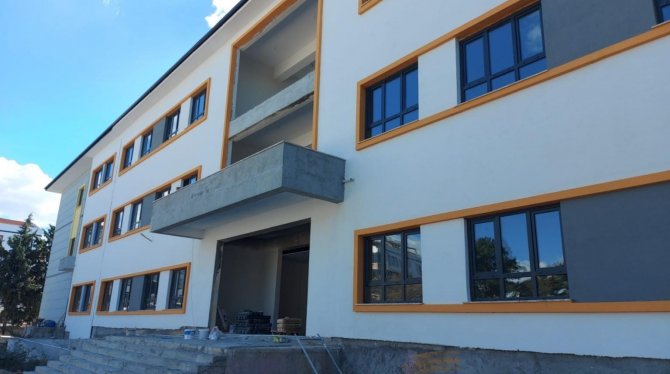 Ezine Gazi 24 Derslikli İ̇lkokulu Tamamlanmak Üzere