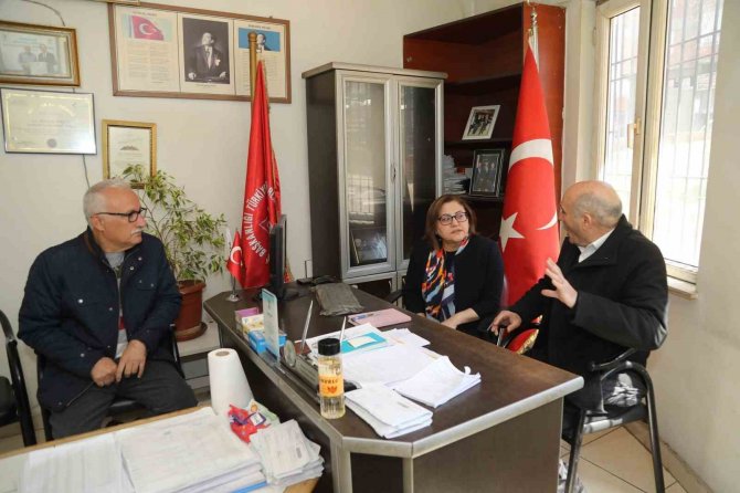 Fatma Şahin, 8 Şubat Mahallesi’ni Ziyaret Etti