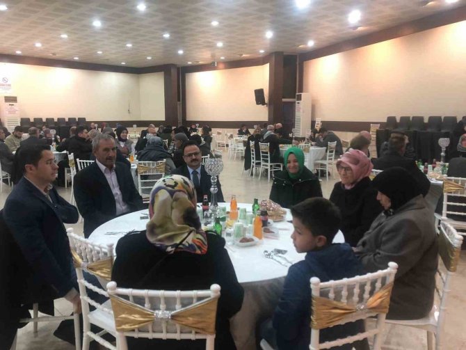 Gediz’de Şehit Aileleri Ve Gaziler İftarda Buluştu