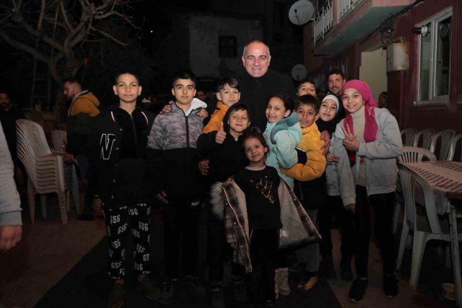 Gemlikliler Sokak İftarında Buluştu