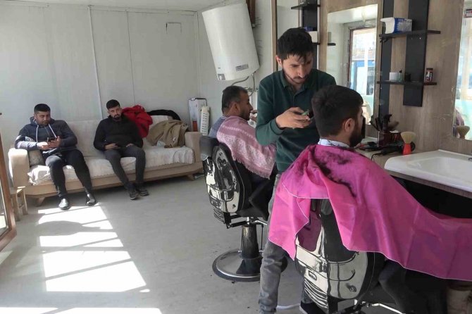 Depremin Merkezi Pazarcık’ta Ticari Hayat Konteyner Çarşıda Başladı