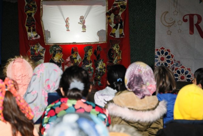 Körfez’de Hacivat Ve Karagözlü Ramazan Geceleri