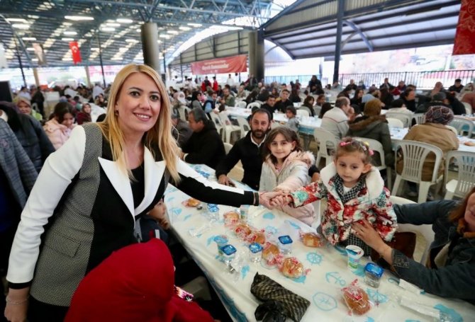Ramazan’ın Huzuru, Paylaşmanın Güzelliği Merkezefendi’de Yaşanıyor