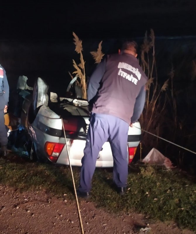 Otomobil Kanala Düştü, Sürücü Hayatını Kaybetti