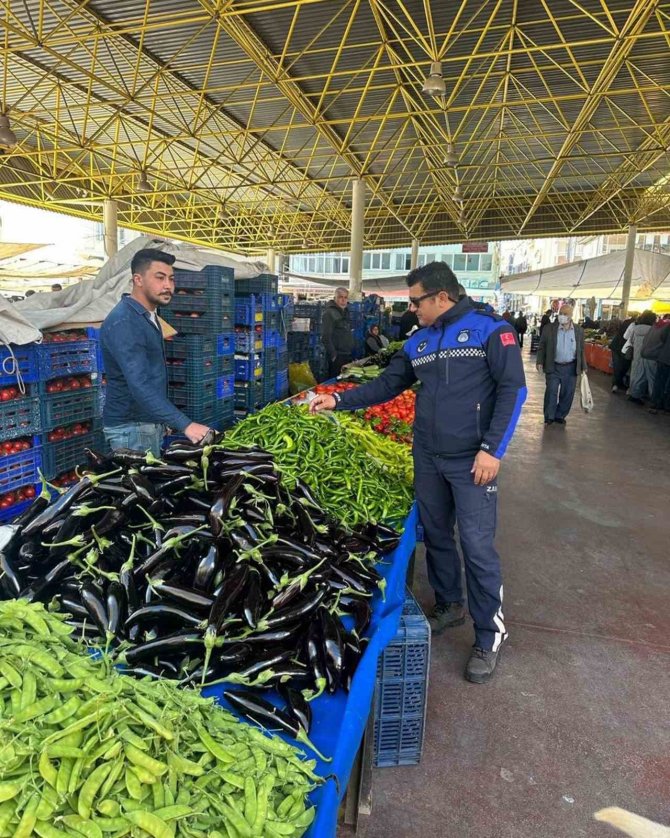 Ortaca Pazarında Etiket Denetimleri Sürüyor