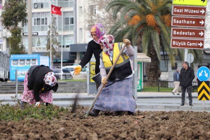 Samsun’un Refüjleri Kadınların Elinde Güzelleşiyor