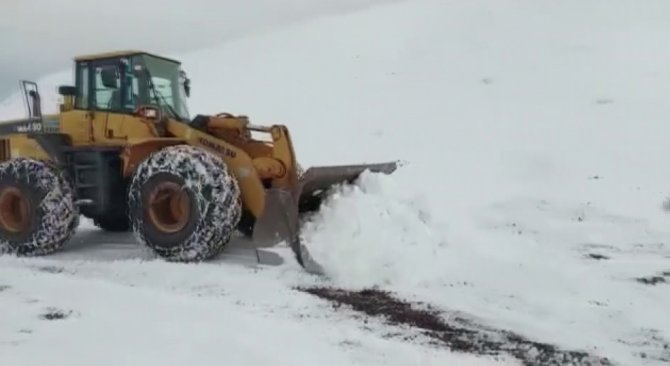 Siirt’te Kar Nedeniyle Kapanan Grup Köy Yolları Ulaşıma Açıldı