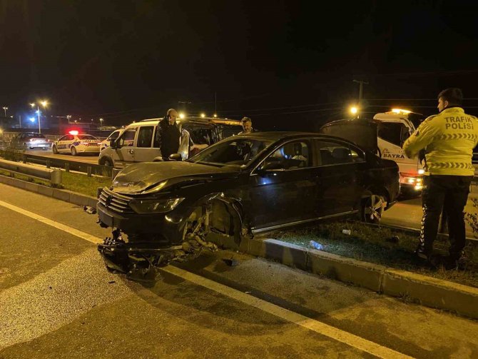 Sinop’ta Kontrolden Çıkan Otomobil Refüje Çıktı: 3 Yaralı