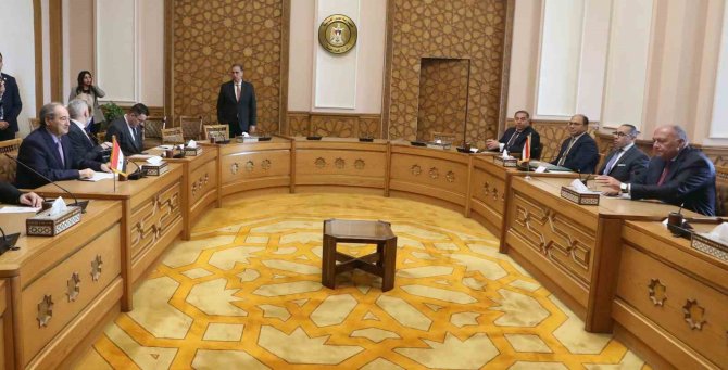 Suriye’den Mısır’a 14 Yıl Sonra İlk Üst Düzey Ziyaret