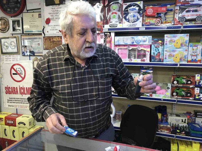 1 Nisan’da Eskisi Gibi Şaka Malzemesi Satılmıyor