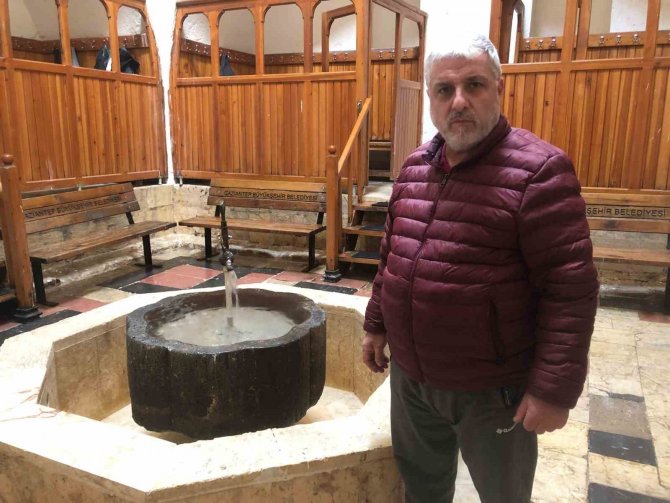 Gaziantep’te 600 Yıllık Tarihi Hamam Depreme Meydan Okudu