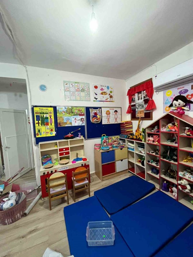 ’1 Oyuncak 1 Mutluluk Kampanyası’ Yardımları Deprem Bölgesine Ulaştı