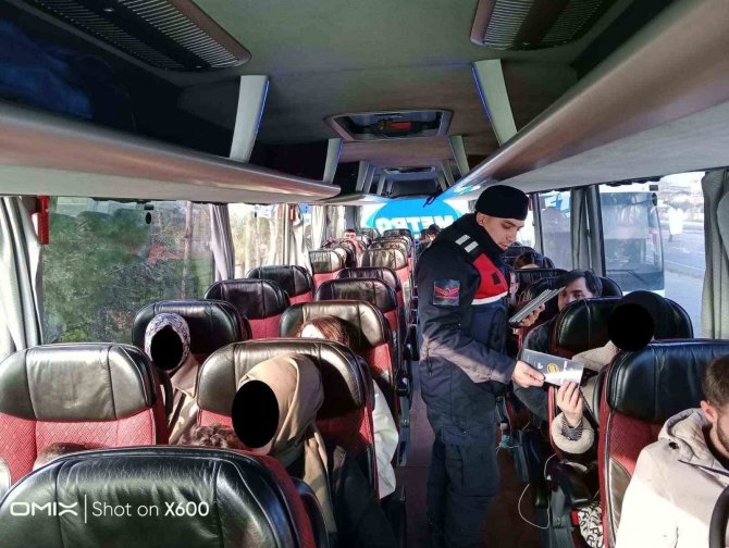 Jandarma, Kadına Karşı Dikkat Çekti