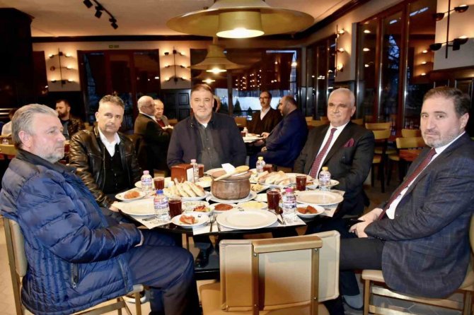 Bilecik’te ‘Ramazan Ve Zekât İ̇yilik Buluşması’ Düzenlendi
