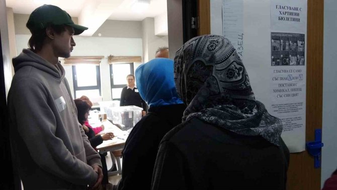 Bulgaristan’daki Erken Genel Seçim İçin Sandığa Koştular