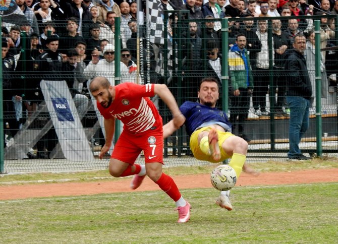 Yerel Derbide Kazanan Alaçatıspor Oldu