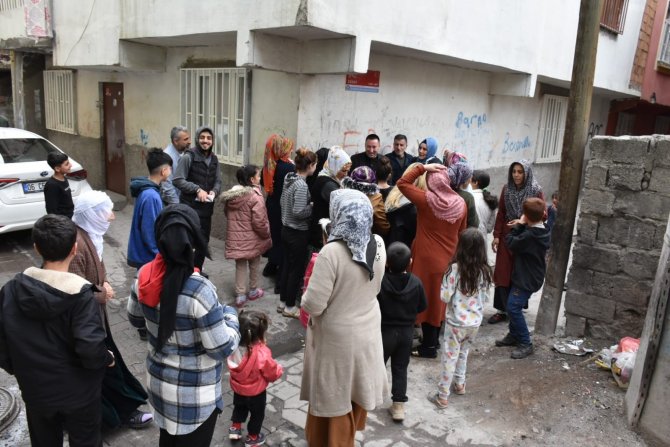 Bağlar Belediye Başkanı Beyoğlu Vatandaşla Bir Araya Geldi