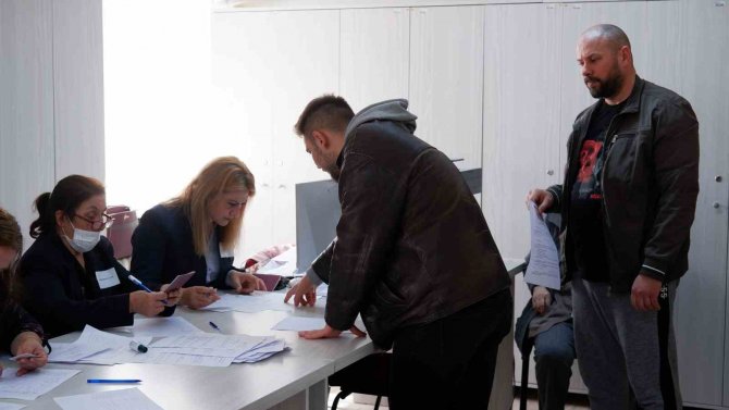 Edirne’deki Soydaşlar, Bulgaristan Seçimleri İçin Sandığa Gitti