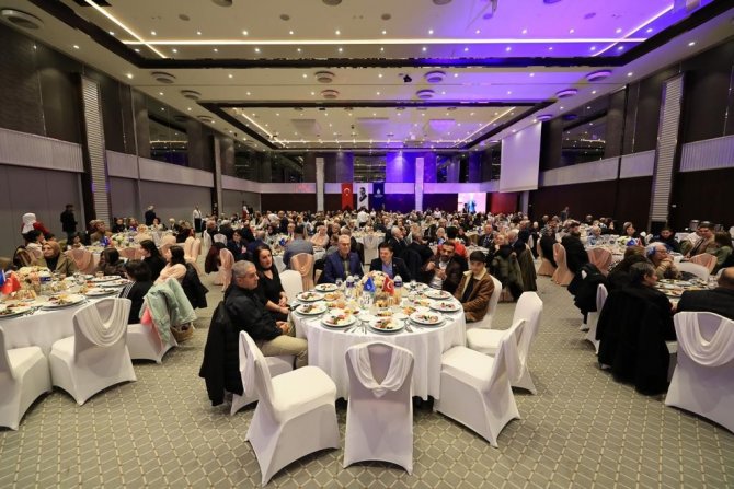 Ekrem İ̇mamoğlu, Şehit Yakınları Ve Gazilerle İftarda Bir Araya Geldi