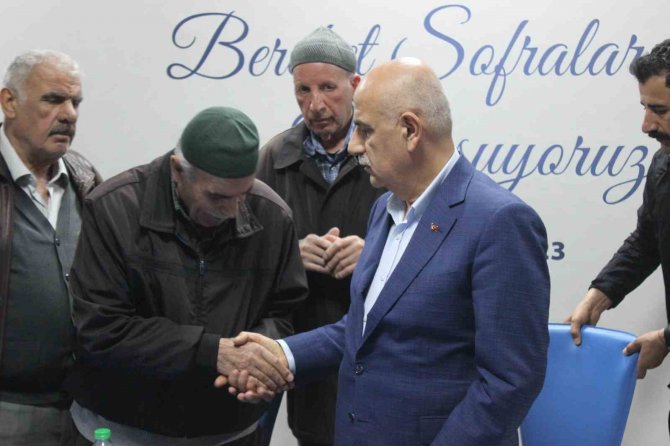 Bakan Kirişci, Depremzedeler İle İftarda Buluştu