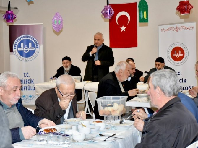 Emekli Din Görevlileri İftarda Buluştu