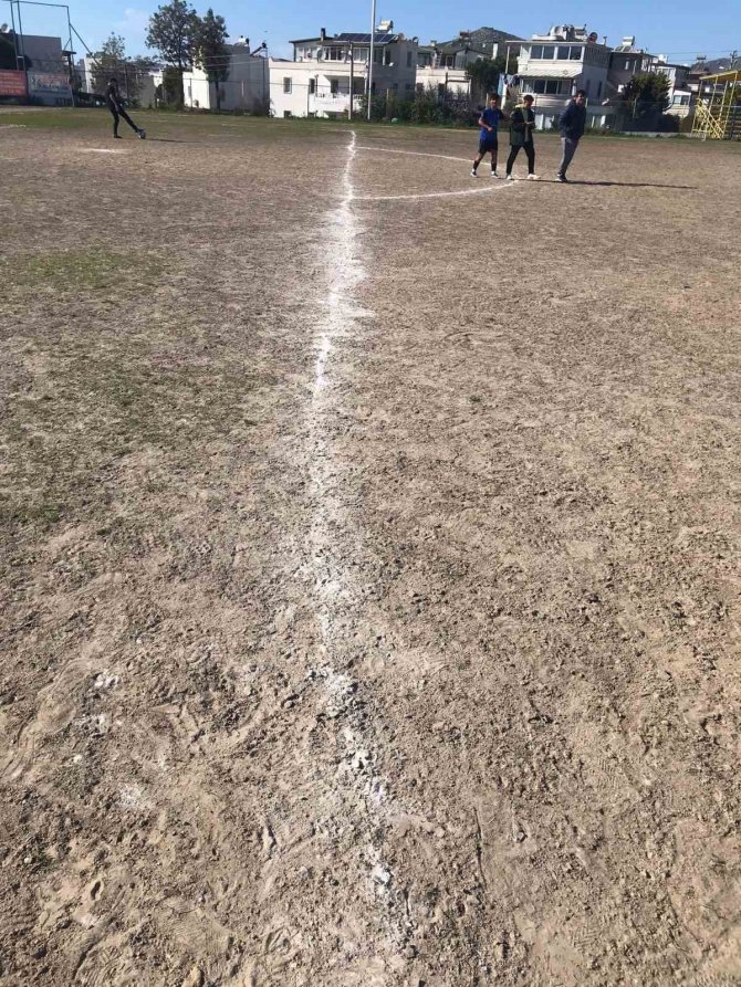 Saha Çizgileri Düzgün Olmayınca Play-off Maçı Ertelendi