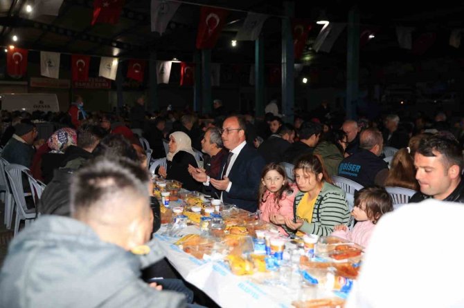 Pamukkale Belediyesi Gönül Sofrası İ̇ncilipinar’da Kuruldu