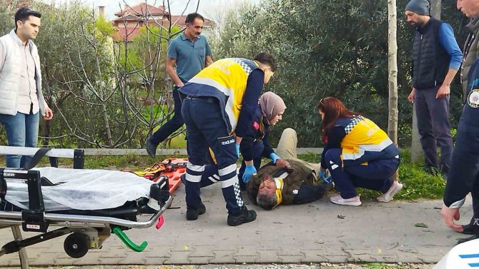 Tırın Dorsesinin Çarptığı Motosiklet Sürücüsü Yaralandı