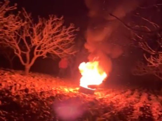 Şanlıurfa’da Çiftçiler Don Olayına Karşı Ağaçlarını Ateş Yakarak Korudu