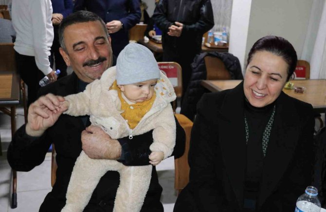 Siirt Valisi Hacıbektaşoğlu, Kyk Yurtlarına Yerleştirilen Afetzede Ailelerle İftar Yaptı