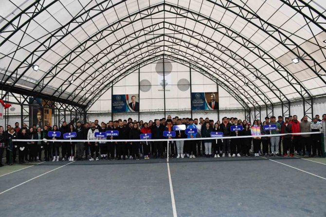 Şırnak’ta Tenis Bölge Müsabakasına 145 Sporcu Katılıyor