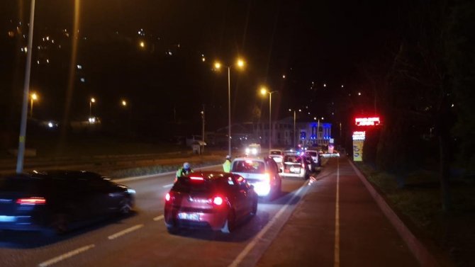 Ekipler 93 Aracı Denetledi, 5 Bin 704 Lira Ceza Uyguladı
