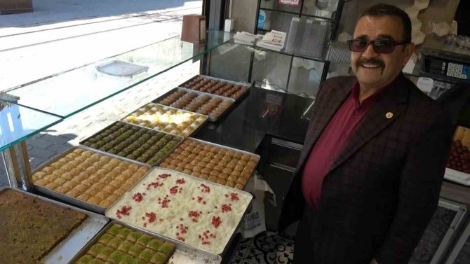 Bu Ramazanın Da Vazgeçilmezi Güllaç Oldu