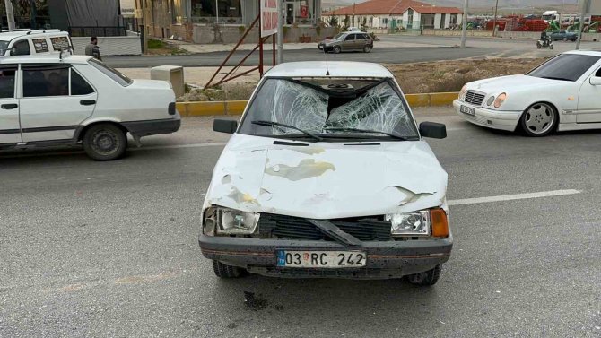 Babanın Öldüğü, Oğlunun İse Ağır Yaralandığı Kaza Güvenlik Kamerasında