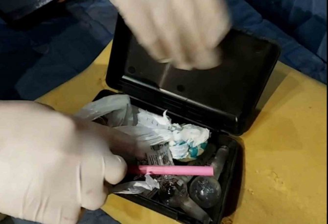 ’Kaput’ Kanepeye Gizlenmiş Uyuşturucu Tespit Etti