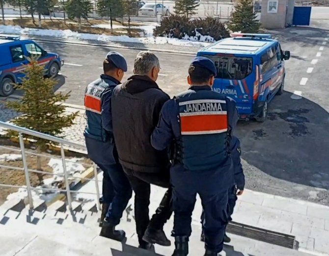 ’Kaput’ Kanepeye Gizlenmiş Uyuşturucu Tespit Etti
